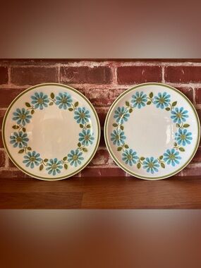 Vintage Mikasa “Garland” Set of 2 Dinnerplates